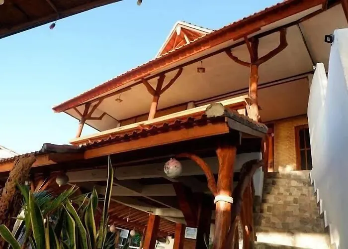 Santai Warung Bali ジンバラン