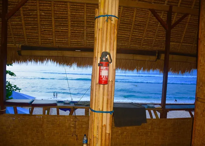 Santai Warung Bali ゲストハウス ジンバラン